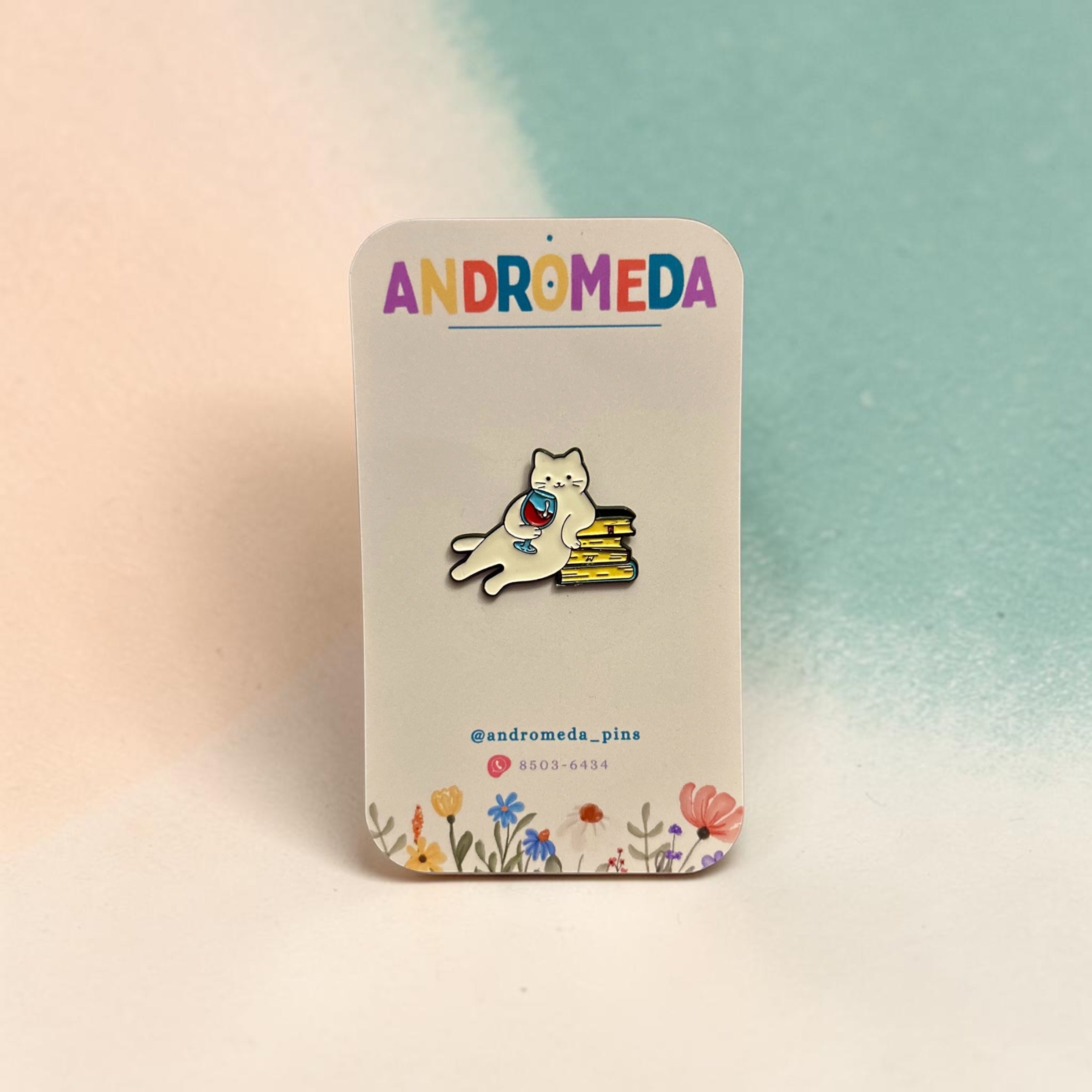 Pin Gato - Libros y Vino